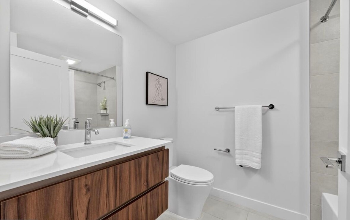 Building Photo - 37 L St SE