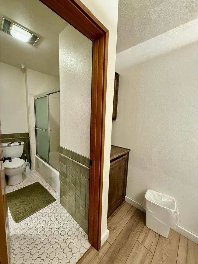 Building Photo - FOR RENT – Aspen Creek Condo in Mammoth Lakes