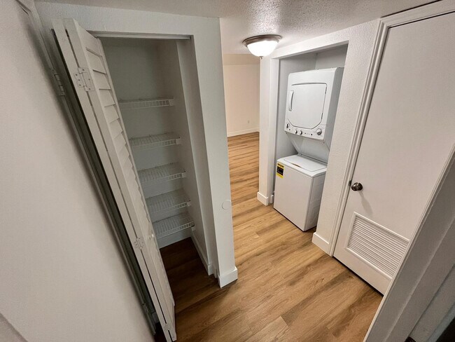 Building Photo - 2622 NW 33rd St