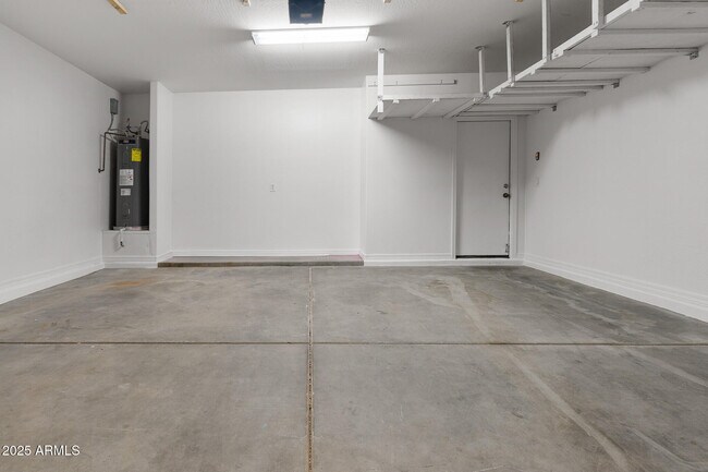 Building Photo - 11723 W Port Au Prince Ln