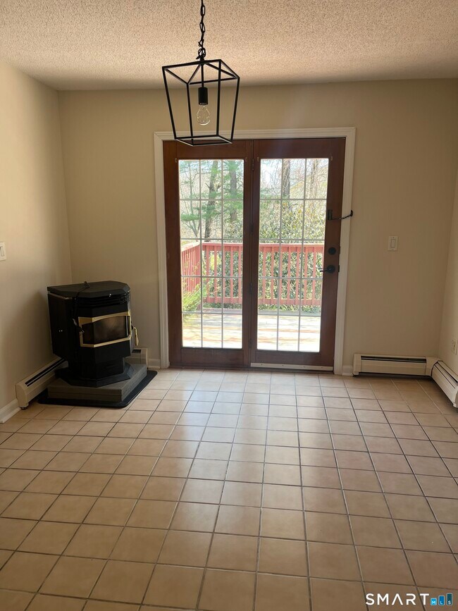 Building Photo - 2101 Scott Rd