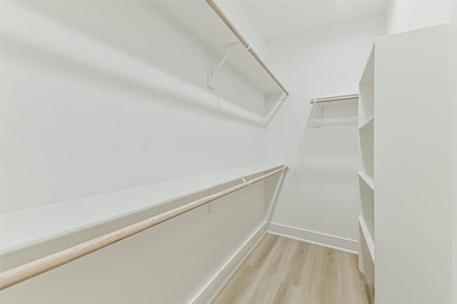 Building Photo - 5703 Balbo St