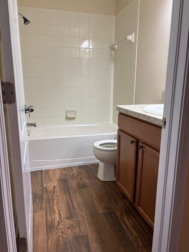 Building Photo - 4195 Winding Vine Dr