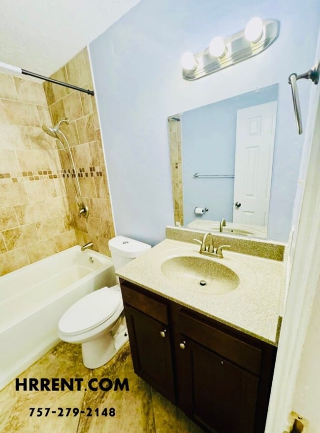 Building Photo - Cute Renovated 3 Bedroom 1 Bath home in Hampton VA