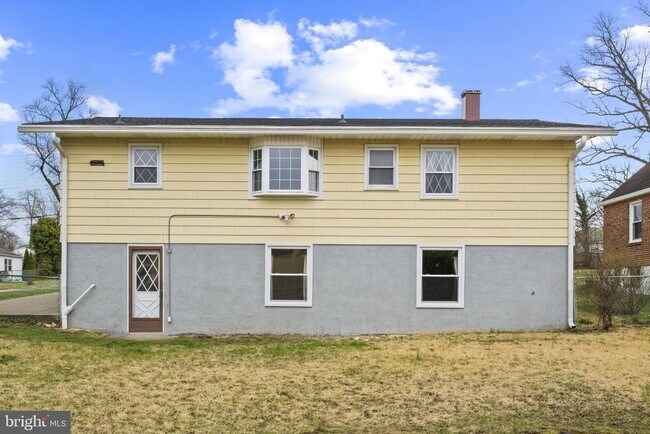 Building Photo - 9608 9th Ave