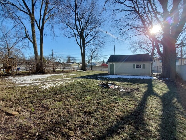 Building Photo - Four bedroom in Historical Franklin