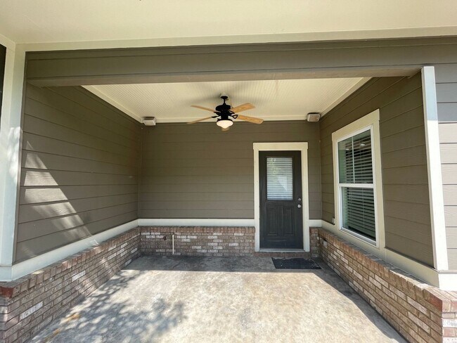 Building Photo - LEASING FOR AUGUST 2026! CALL TO SECURE YO...