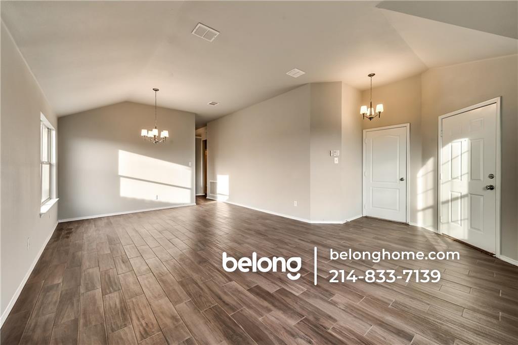 Building Photo - 901 Plumeria Dr