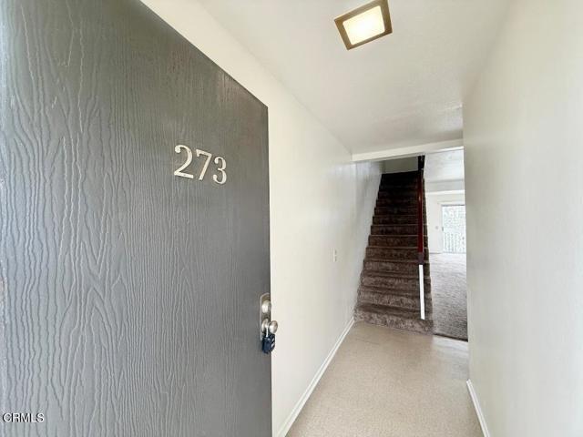 Building Photo - 263 S Ventura Rd