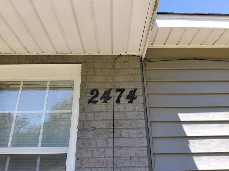 Building Photo - 2474 Corning Ave