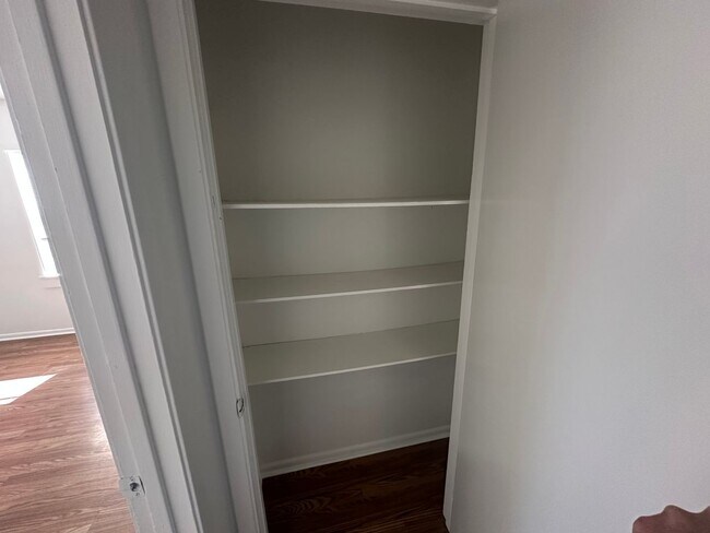 Building Photo - 1103 S 15th St