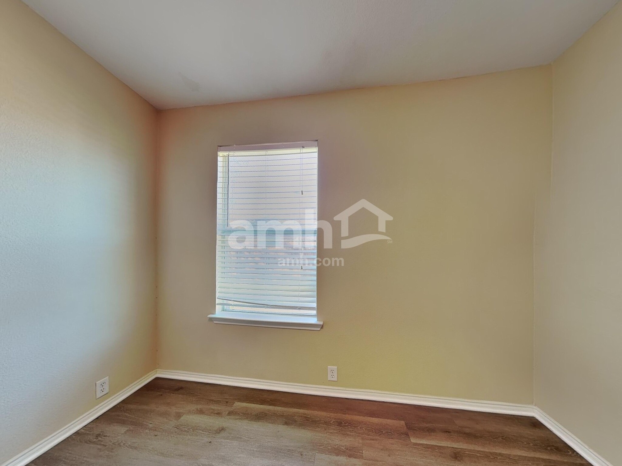 Building Photo - 1216 Mule Deer Dr