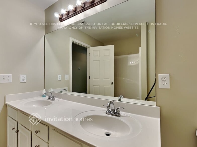 Building Photo - 828 Austin Creek Dr