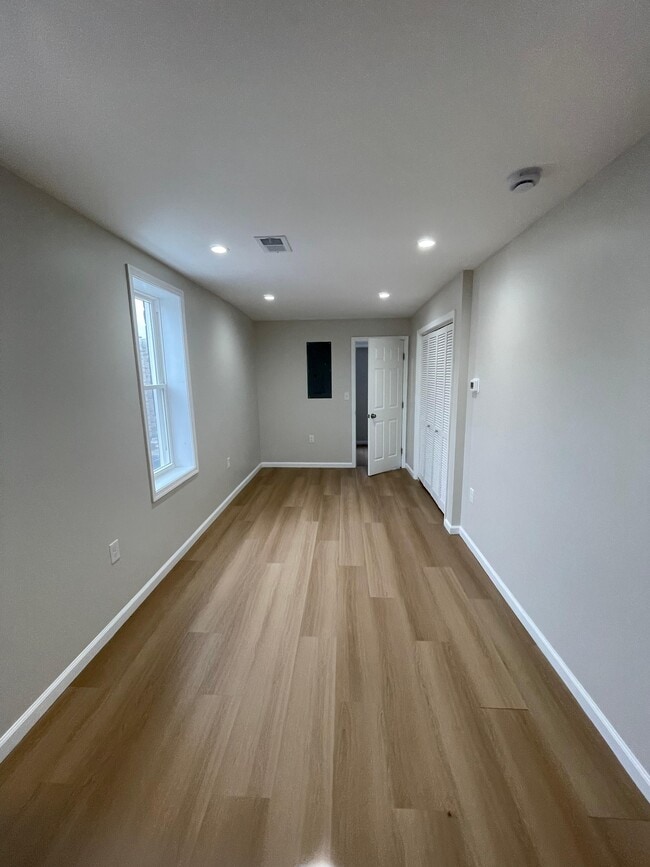 Building Photo - S. Carey - B