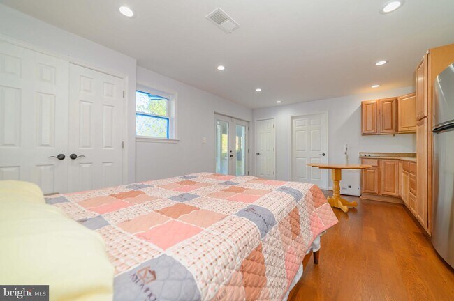 Building Photo - 4708 Randolph Ct