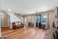 Building Photo - 10 N Meadow Dr