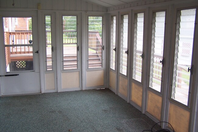 Sun Room - 48 N Brookwood Way
