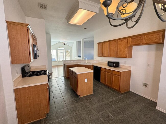 Building Photo - 1719 Grassy Creek Dr