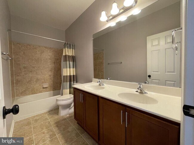 Building Photo - 23573 Christina Ridge Square