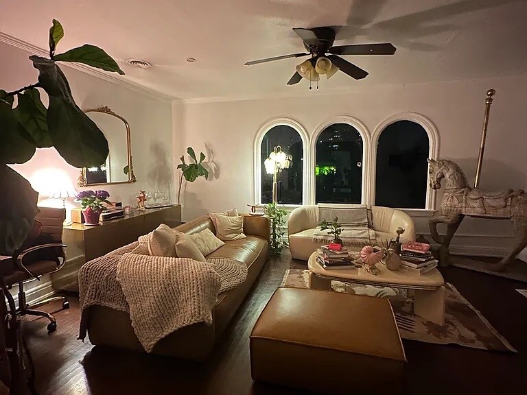 Building Photo - 725 Washington Blvd