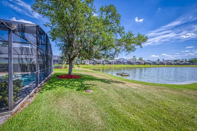 Building Photo - 1070 Lake Berkley Dr