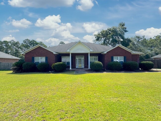 Building Photo - COMING LATE FEBRUARY 2026! (Pet Friendly)