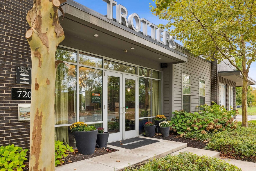 Trotter's Park - 03 - Trotters Park