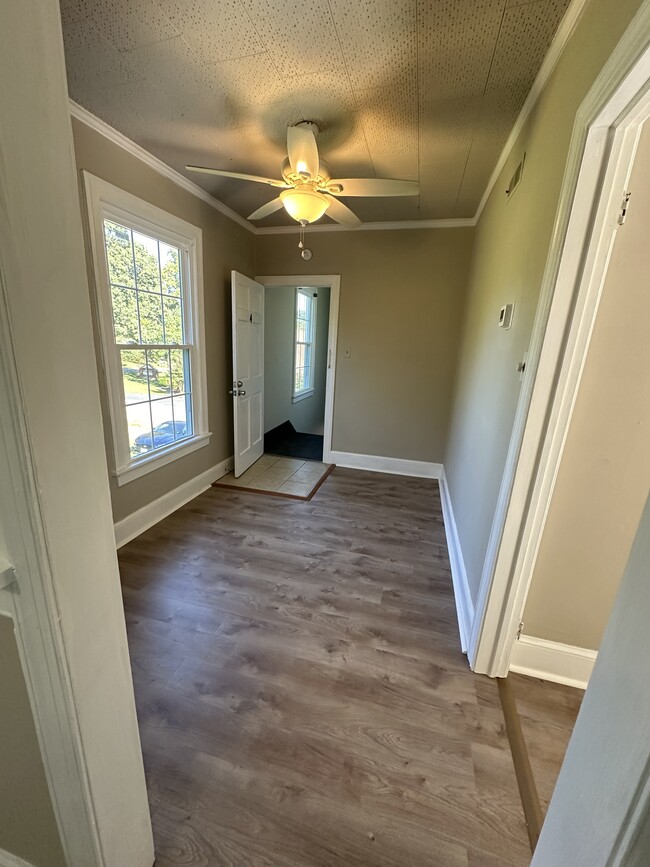 Building Photo - 12020 Winfree St