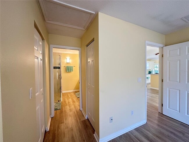 Building Photo - 5261 SE 15th Ave