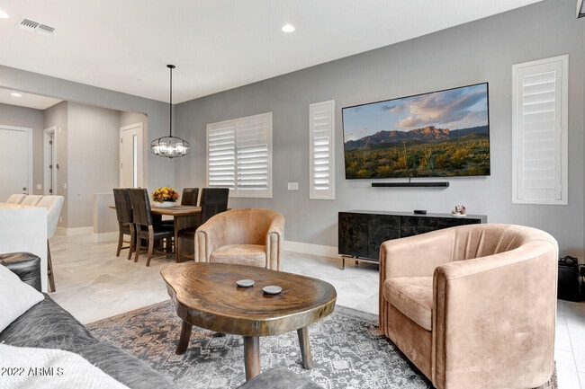 Building Photo - 7444 E Paraiso Dr