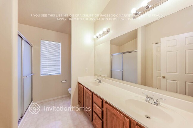 Building Photo - 14530 N 87th Ave