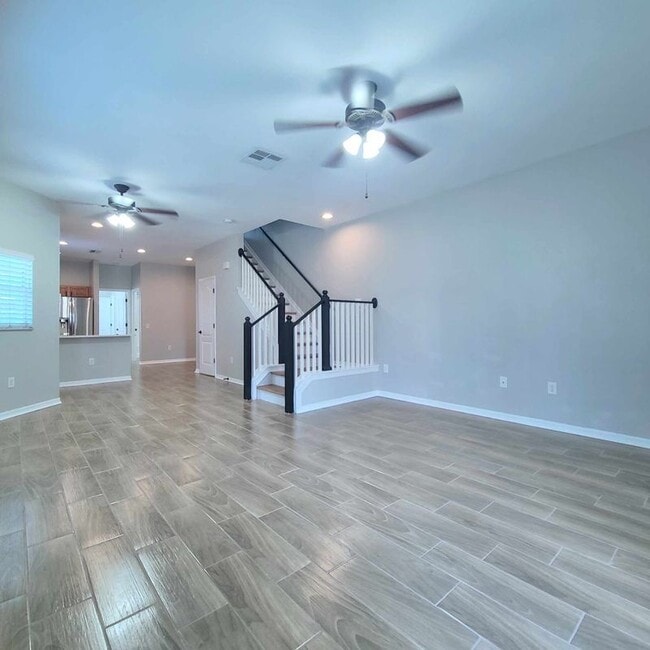 Building Photo - 6733 Lake Rochester Ln