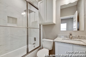 Building Photo - 1303 Lombrano St