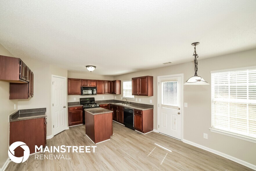 Building Photo - 6801 Fireside Ln