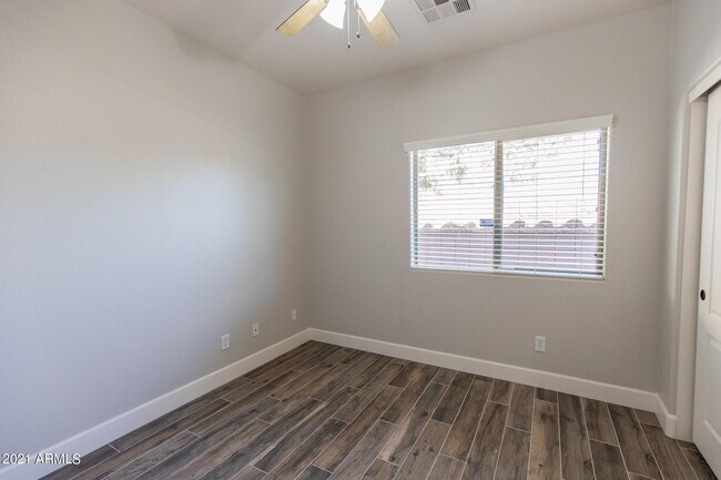 Building Photo - 13602 W Avalon Dr