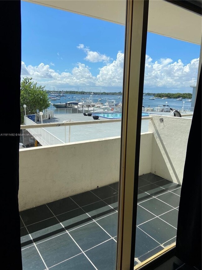 Building Photo - 7904 West Dr