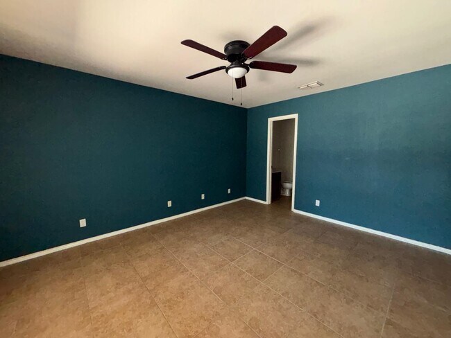 Building Photo - 17414 College Port Dr