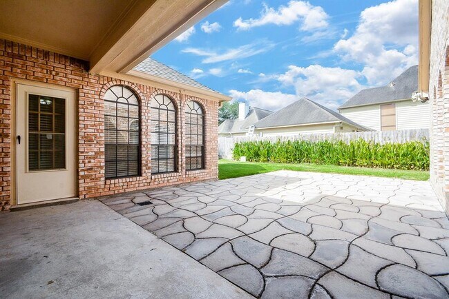 Building Photo - 17407 Widmore Pl