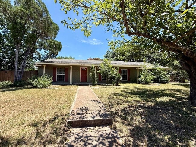 Building Photo - 6301 Emory Ln