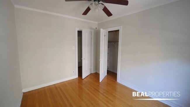 Building Photo - 2 bedroom in CHICAGO IL 60657