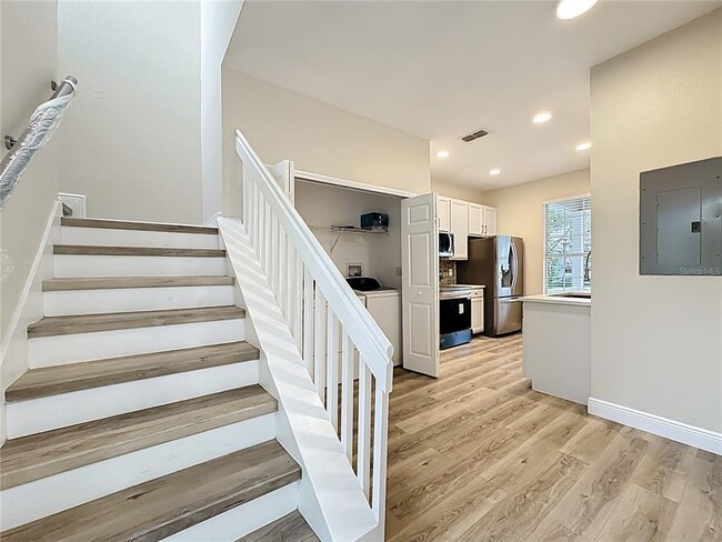 Building Photo - 14746 Clarkson Dr