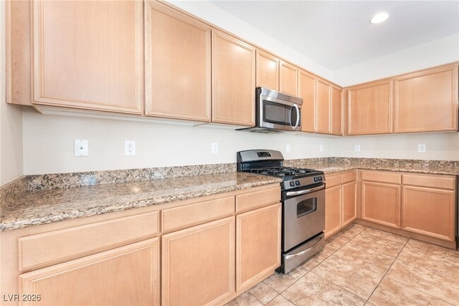 Building Photo - 10625 Mt Jefferson Ave