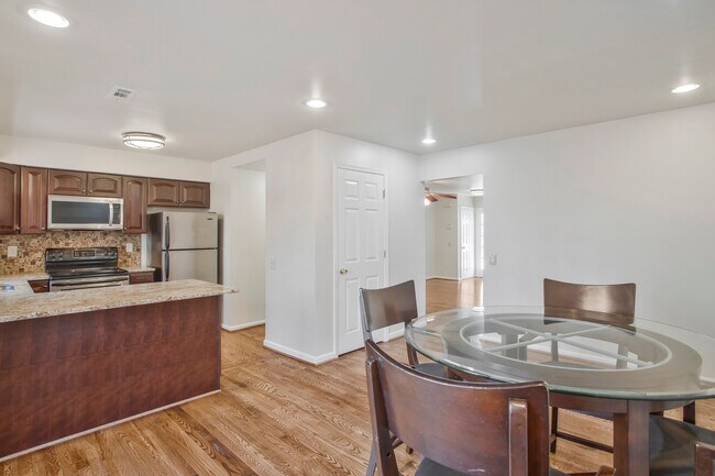 Building Photo - 12918 Tourmaline Ter