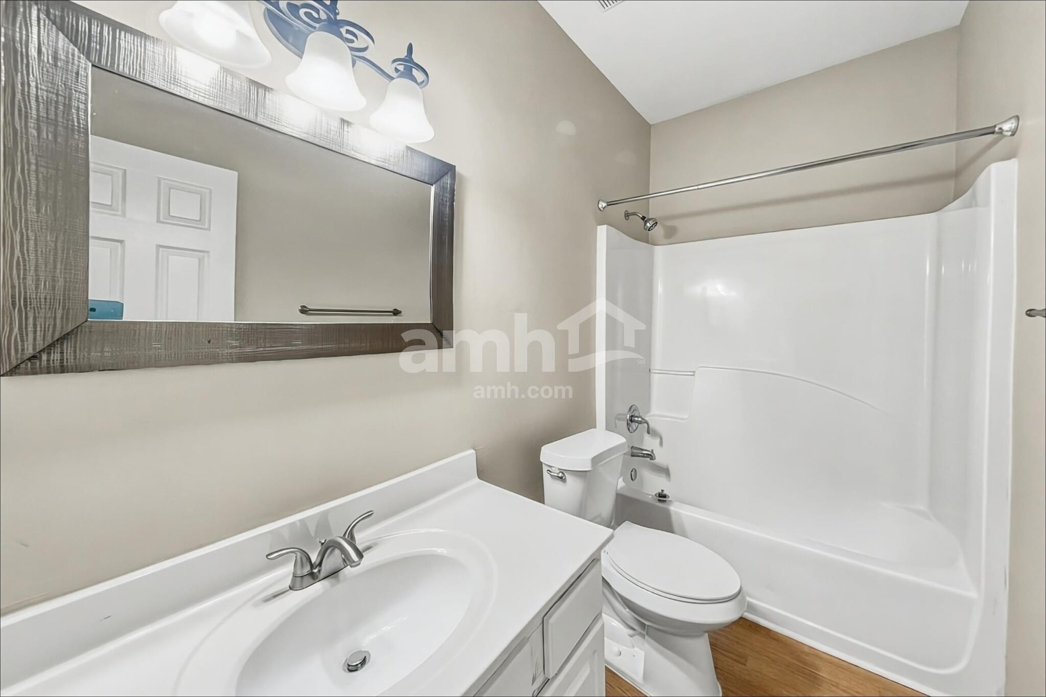 Building Photo - 960 Fountain Glen Dr