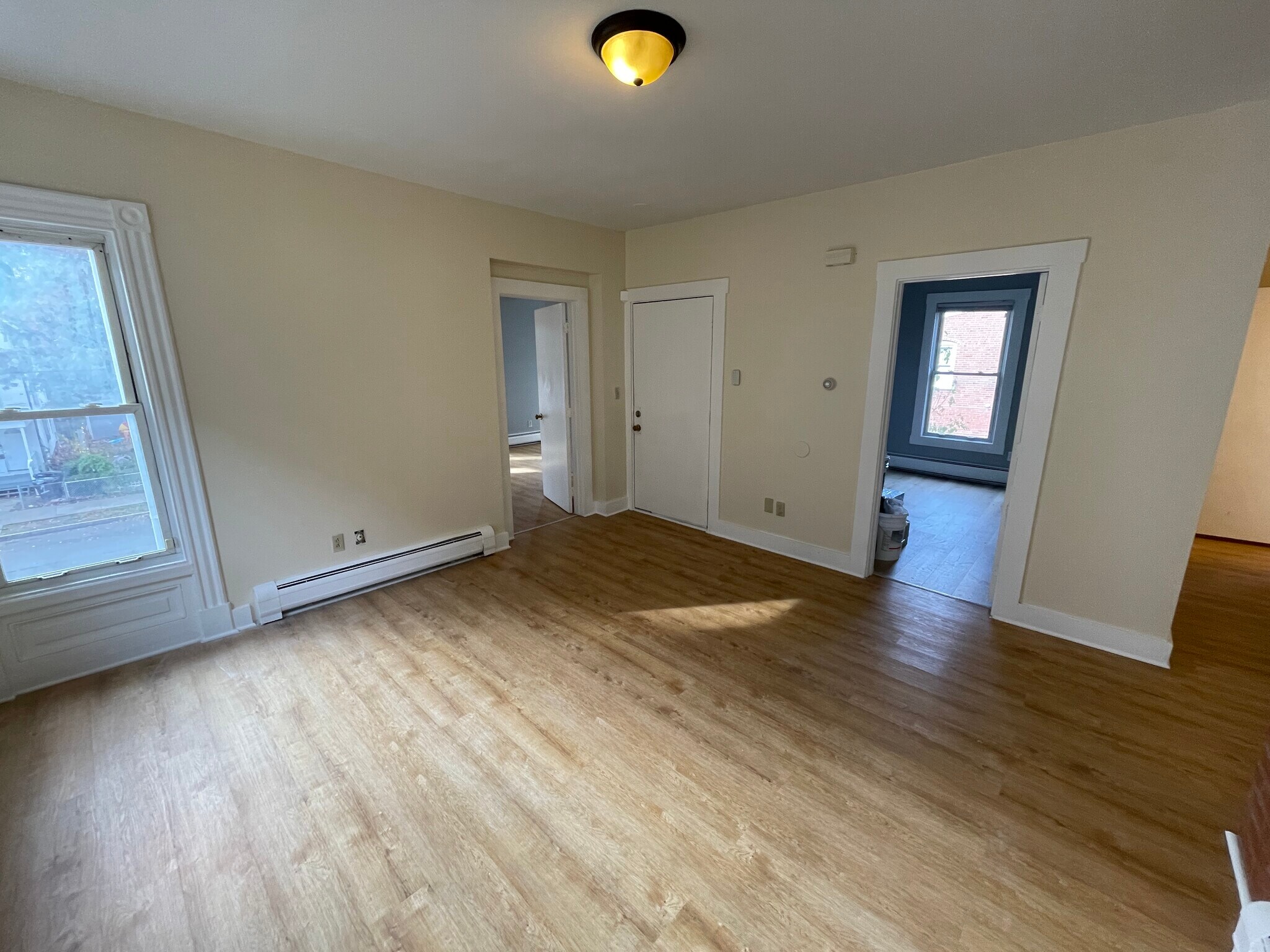 Building Photo - 327 Greenwich Ave