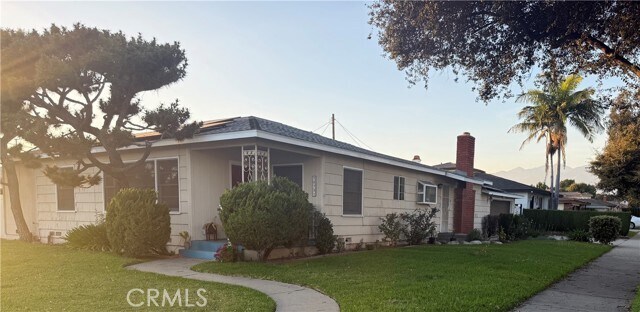 Building Photo - 10731 Freer Ave