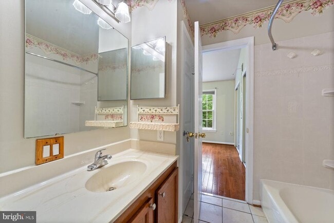 Building Photo - 6474 Brick Hearth Ct