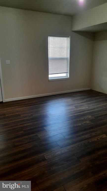 Building Photo - 930 Admiral's Quay Dr