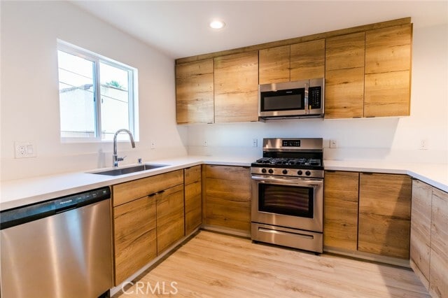 Building Photo - 5016 Pickford St