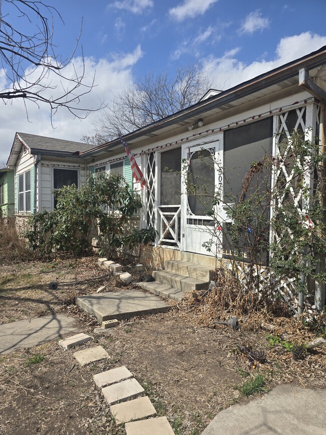 Building Photo - 507 Westminster Ave